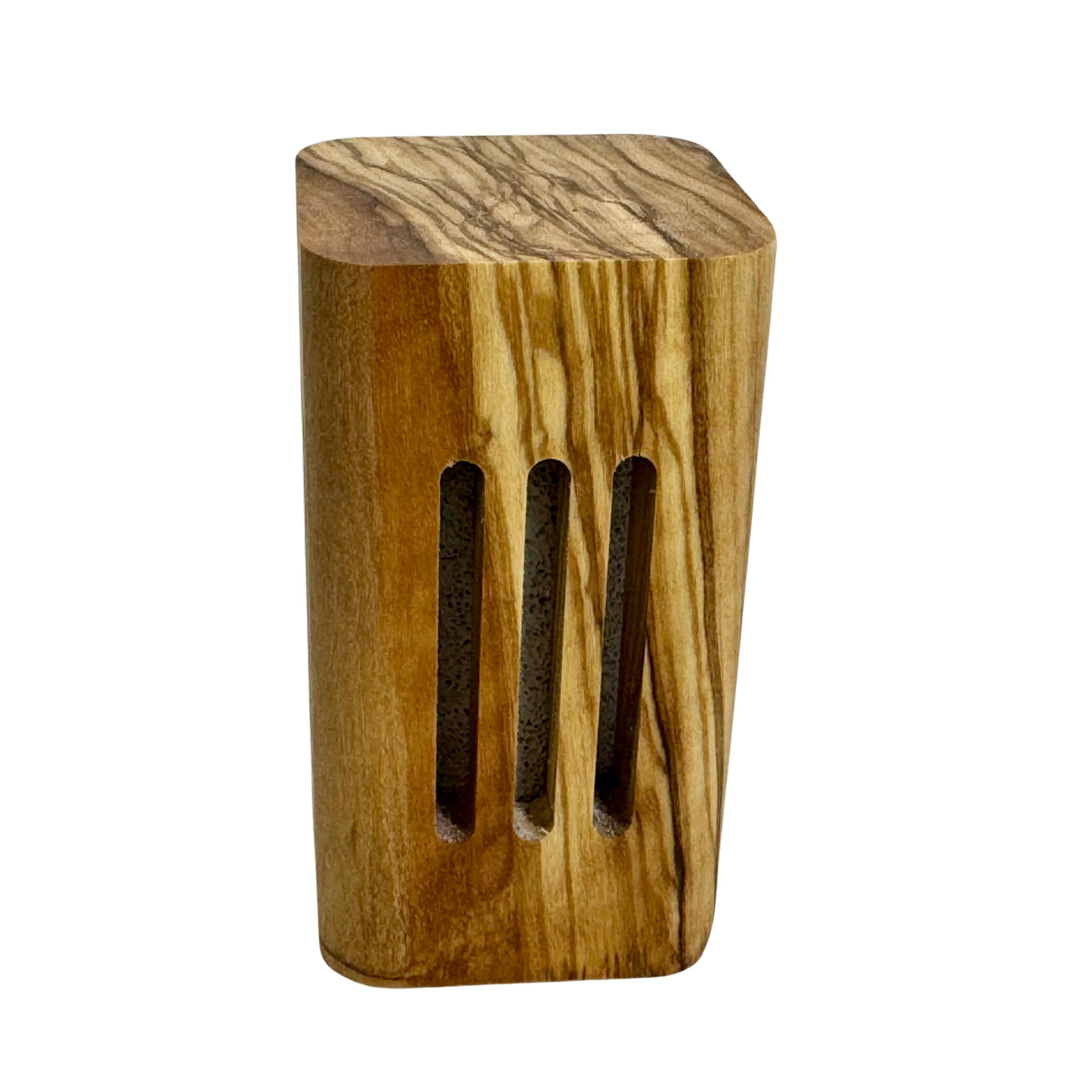 Ein rechteckiger Holzblock, welcher als Diffuser fungiert, mit dunkler Maserung und drei vertikalen Einlässen an der Seite zur Duftfreigabe.